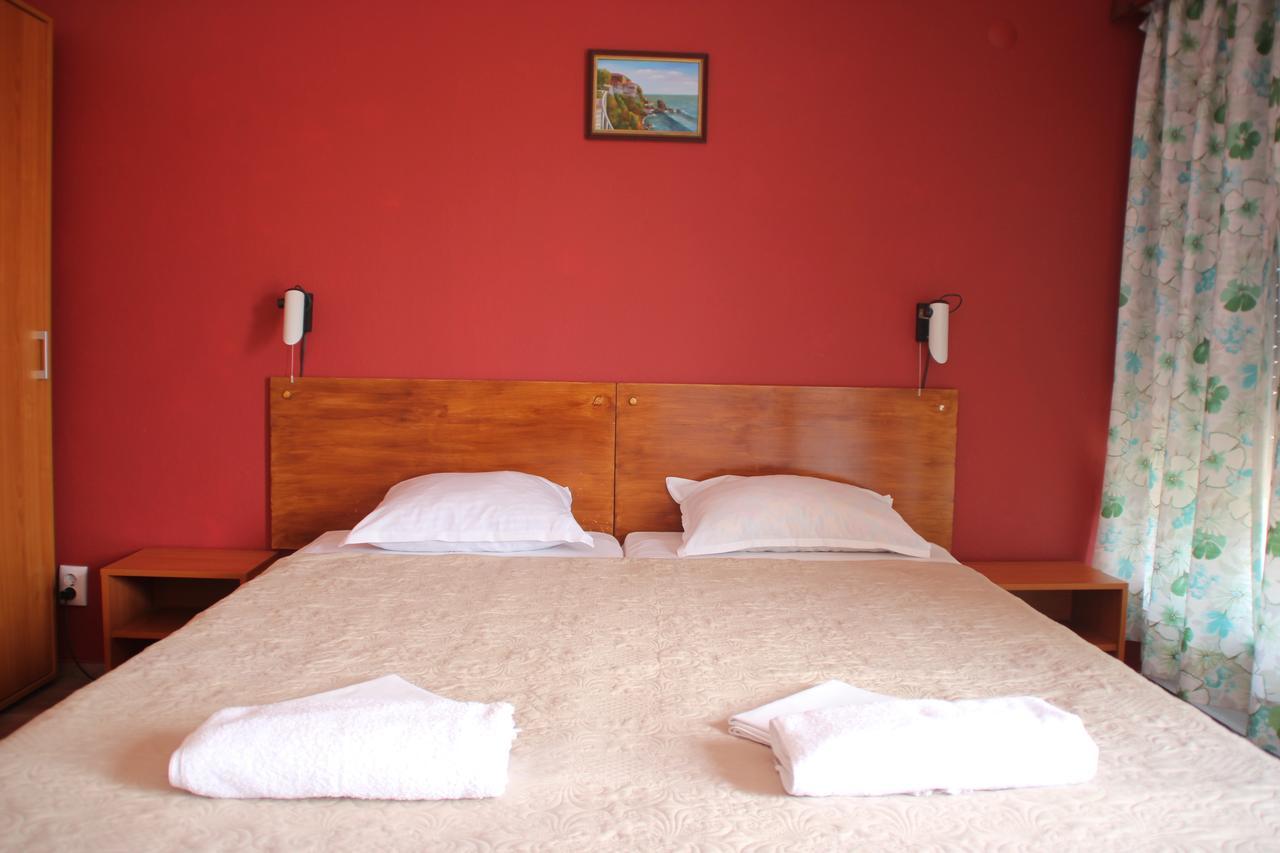 Yankov'S House Hotel Sozopol Exterior photo